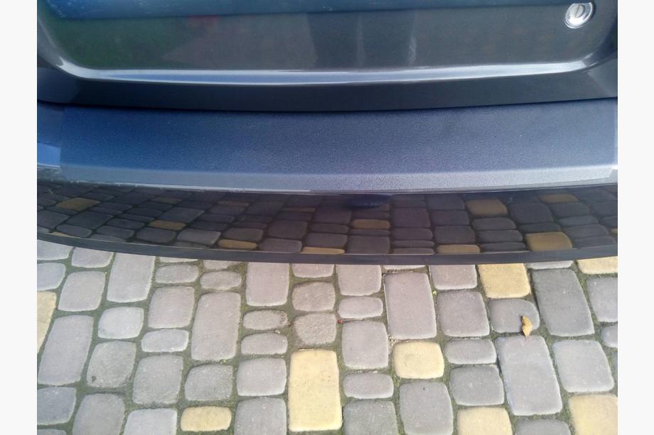 Chevrolet Aveo T250 2005-2011 Protection de pare-chocs arrière avec rebord Plastique Brillant, Berline - 4 Portes Photo 3