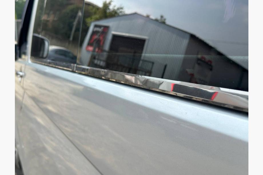 Volkswagen T6 2015-2024 Baguettes inférieures de vitres (6 pièces, inox) Empattement Long Photo 8