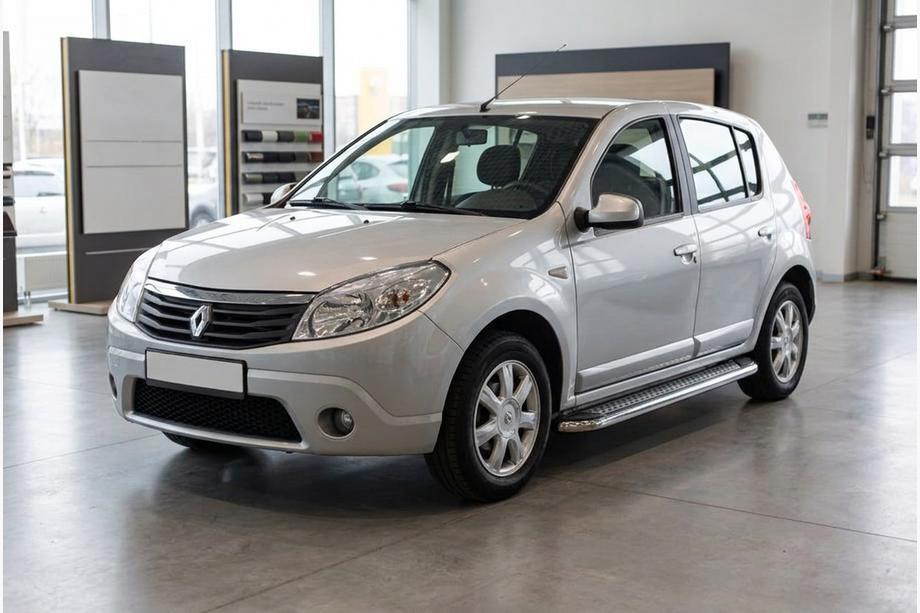 Renault Sandero 2007-2013 Marchepieds Latéraux Maydos V2 (2 pcs, Aluminium & Inox) Image