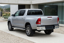 Toyota Hilux 2015- Marchepieds Latéraux Maydos V2 (2 pcs, Aluminium & Inox) photo 3