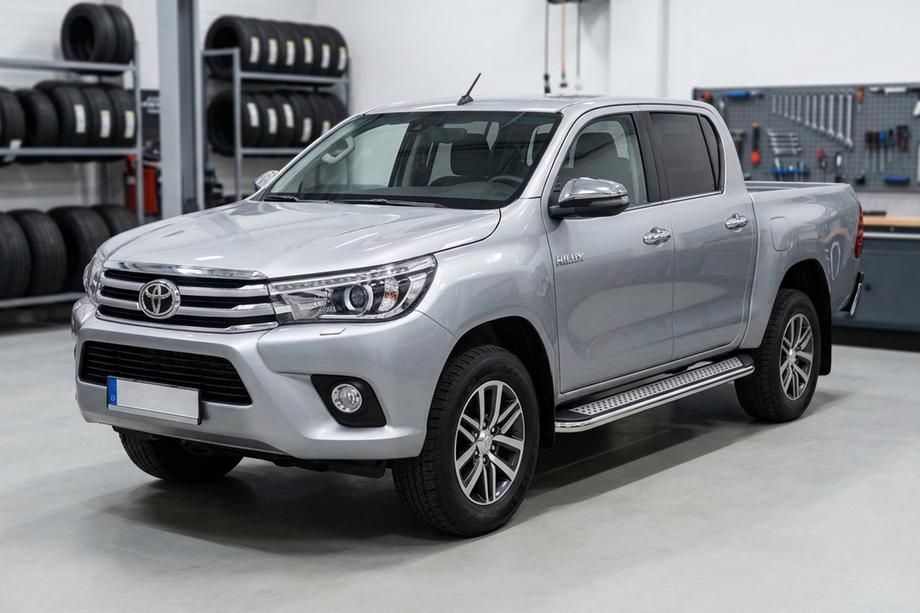 Toyota Hilux 2015- Marchepieds Latéraux Maydos V2 (2 pcs, Aluminium & Inox) Image