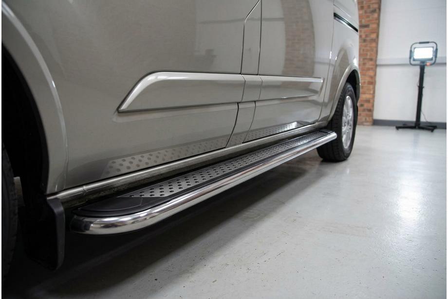 Ford Custom 2013-2022 Marchepieds Latéraux Maydos V2 (2 pcs, Aluminium & Inox) Empattement Court Image