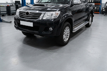 Toyota Hilux 2006-2015 Marchepieds Latéraux Maydos V2 (2 pcs, Aluminium & Inox) photo 1