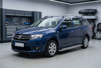 Renault Logan MCV 2013-2022 Marchepieds Latéraux Maydos V2 (2 pcs, Aluminium & Inox) photo 1