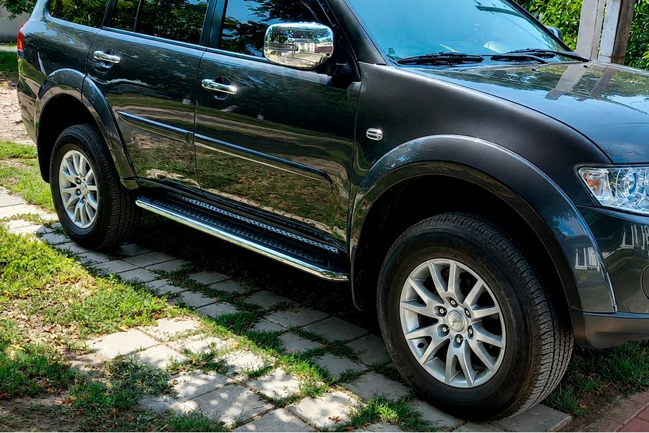 Mitsubishi L200 2015-2024 Marchepieds Latéraux Maydos V2 (2 pcs, Aluminium & Inox) Photo 7
