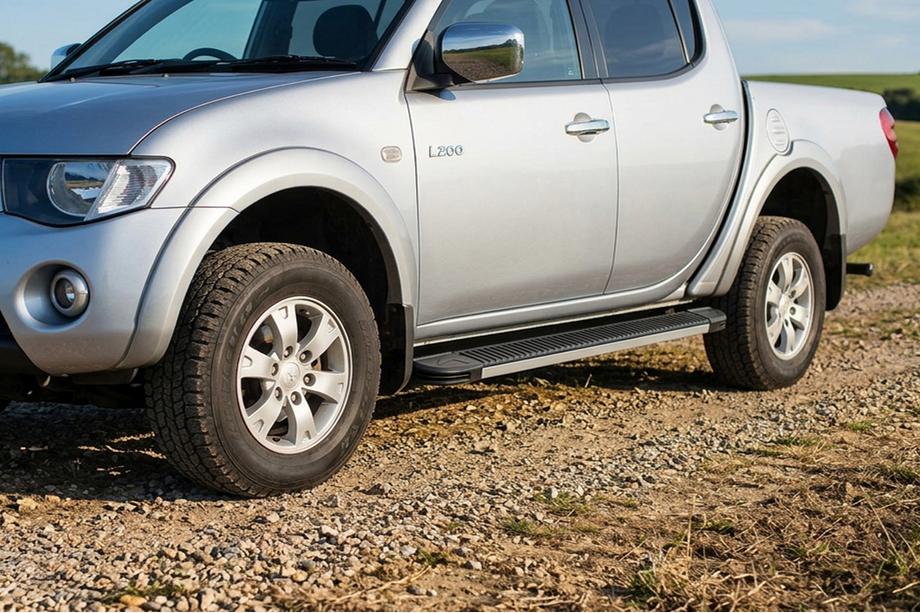Fiat Fullback 2016- Marchepieds Latéraux Maya V1 (2 pcs, Aluminium) Image
