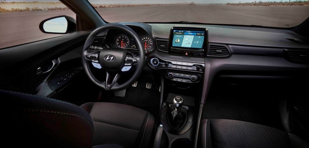 Présentation de la berline Hyundai Veloster de la deuxième génération