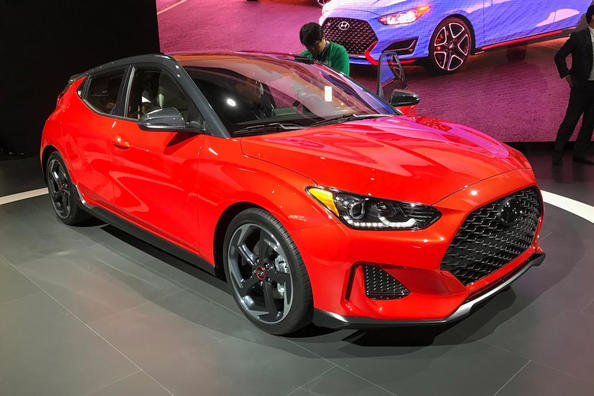 Présentation de la berline Hyundai Veloster de la deuxième génération