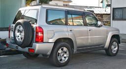 Nissan Patrol Y61 1997-2011 Kit carrosserie Safari photo 2