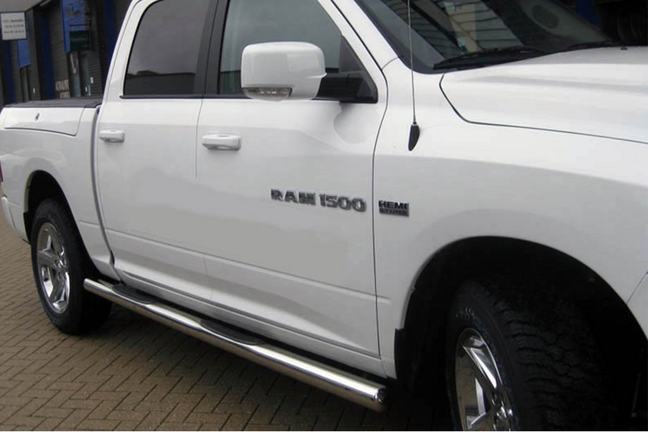 Dodge RAM (DT) 2018– Tubes Latéraux Standard (2 pcs, Inox) Image