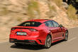 Kia Stinger: portes avec des habitudes photo 8