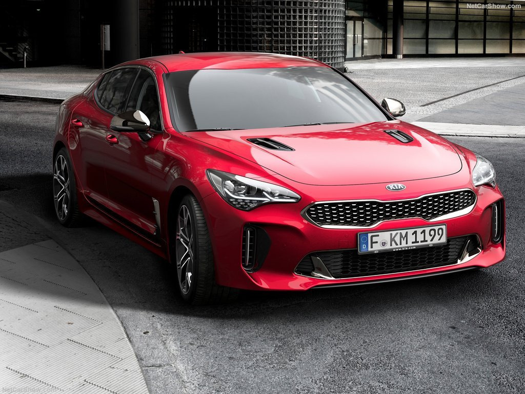 Kia Stinger: portes avec des habitudes