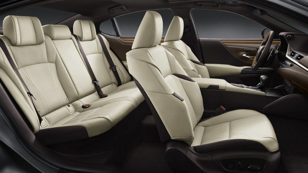 La berline de la septième génération de la Lexus ES