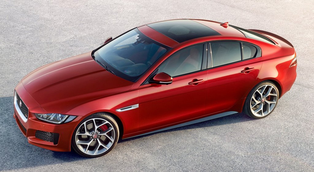 Présentation de la berline Jaguar XE