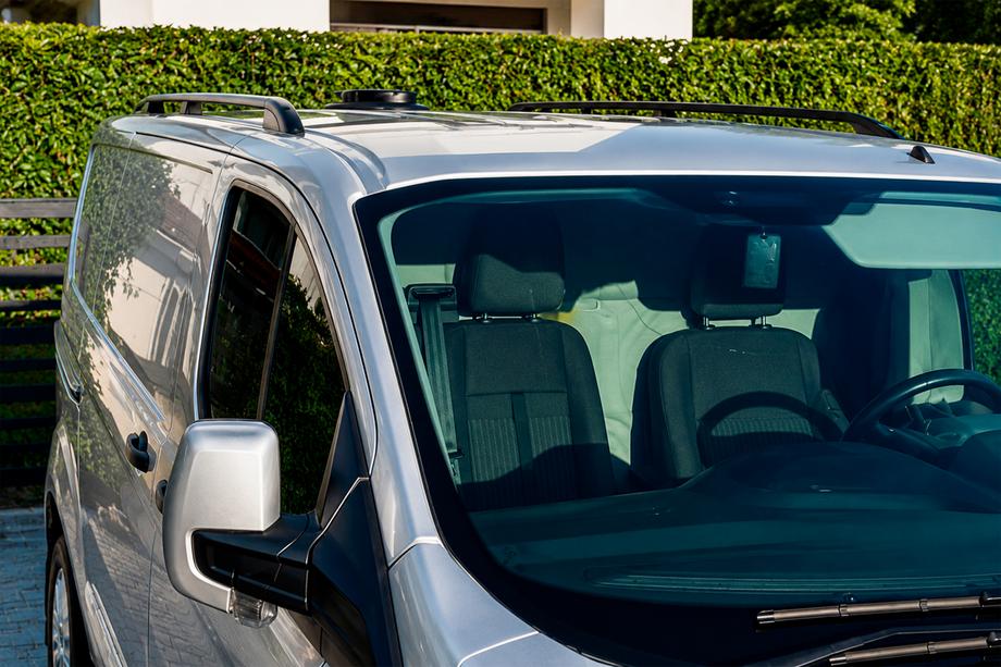 Ford Custom 2013-2022 Barres de toit Skyport (2 pcs, noires) Empattement Long Photo 4