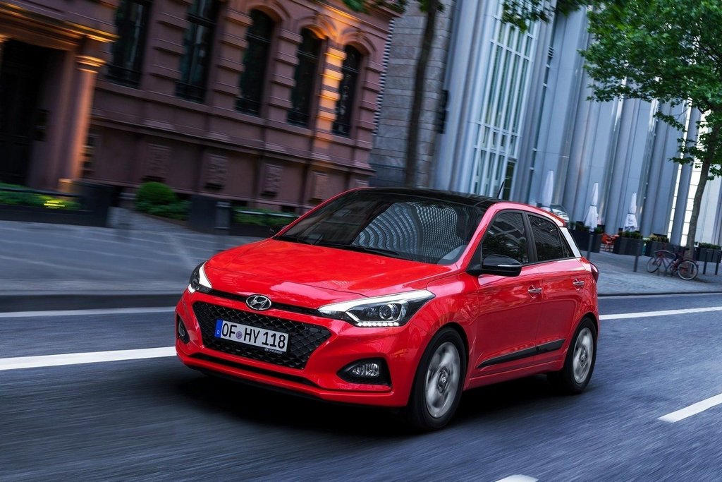 Mis à jour à cinq portes à hayon Hyundai i20