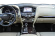 Un crossover Infiniti QX60 photo 4