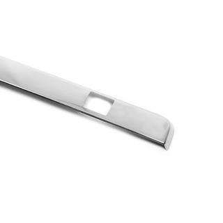 Baguette chromée au-dessus de la plaque d'immatriculation (pour caméra, inox) photo 3