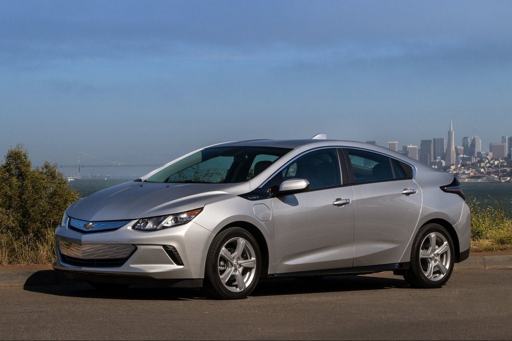 Examen hybride de la berline Chevrolet Volt de deuxième génération