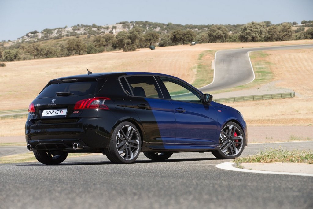 Présentation chargé de la berline Peugeot 308 GTi