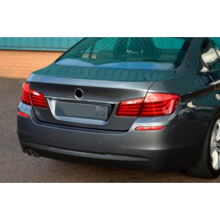 Baguette SD en inox au-dessus de la plaque d'immatriculation BMW 5 Series F10/F11 2010–2016 photo 2