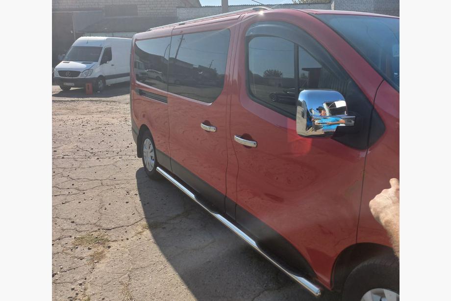 Nissan NV300/Primastar 2016- Tubes Latéraux (2 pcs, Inox) 60 mm, empattement court Photo 2