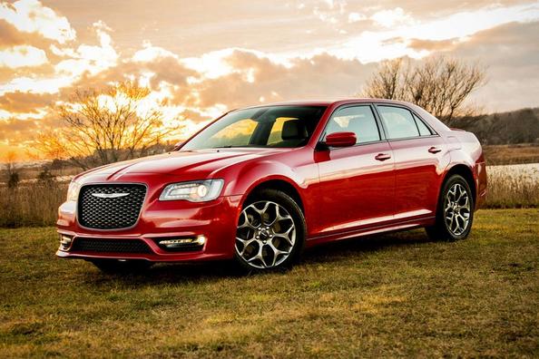 L’examen de la berline Chrysler 300 de la deuxième génération