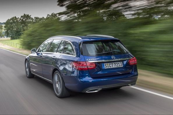 Un aperçu actualisé de break de la Mercedes-Benz C-class de la quatrième génération Photo 8