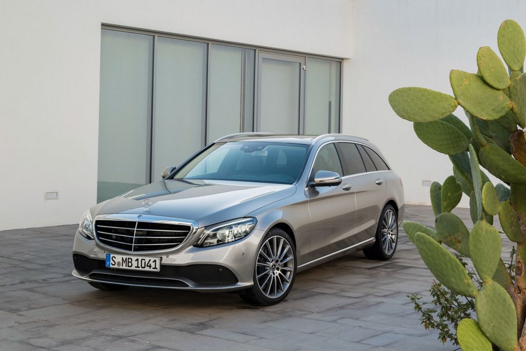 Un aperçu actualisé de break de la Mercedes-Benz C-class de la quatrième génération