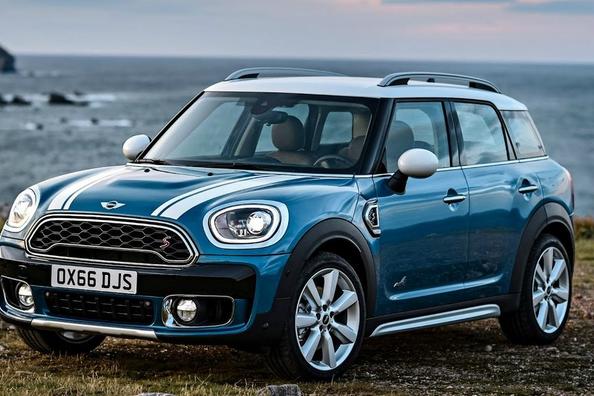 Examen de la coupure de la deuxième génération de la MINI Countryman