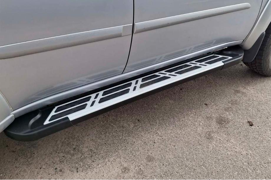 Mitsubishi Pajero Sport 2008-2015 Marchepieds Latéraux Sunrise (2 pcs, Aluminium) Photo 7