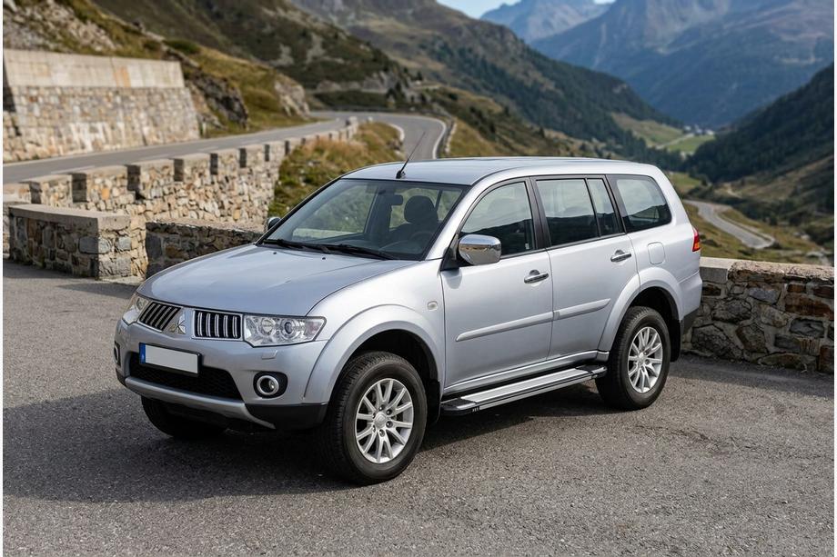 Mitsubishi Pajero Sport 2008-2015 Marchepieds Latéraux Rainbow (2 pcs, Aluminium) Image