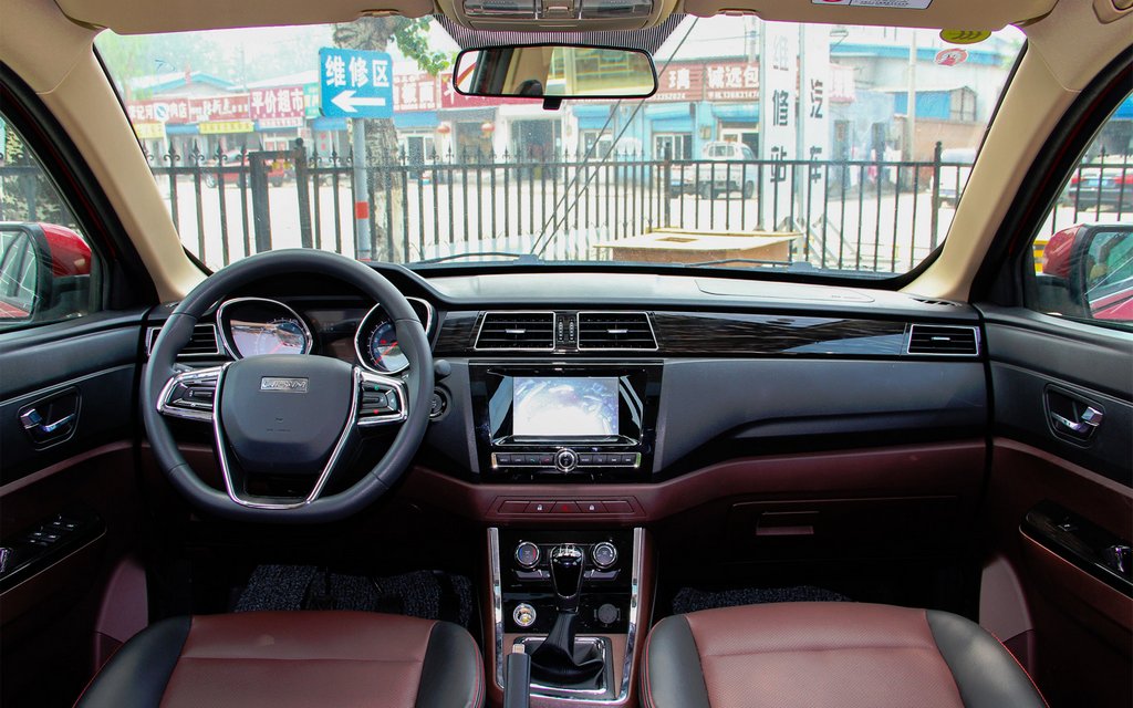 Sept places crossover Lifan Myway