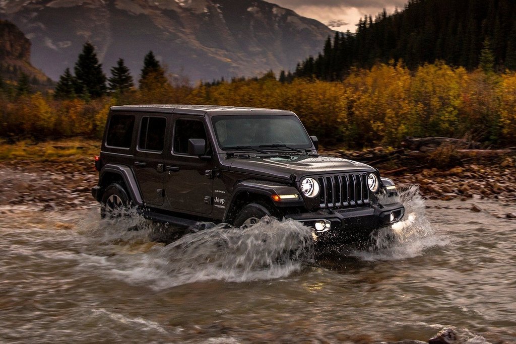 Cinq portes suv Jeep Wrangler de la quatrième génération