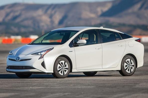 La quatrième génération hybride de la berline Toyota Prius
