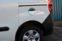 Opel Combo 2012-2018 Cache chromé de trappe à carburant (inox) photo 3