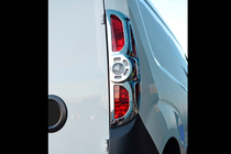 Opel Combo 2012-2018 Entourages de feux arriere (2012-2015, 2 pcs, plastique) photo 2