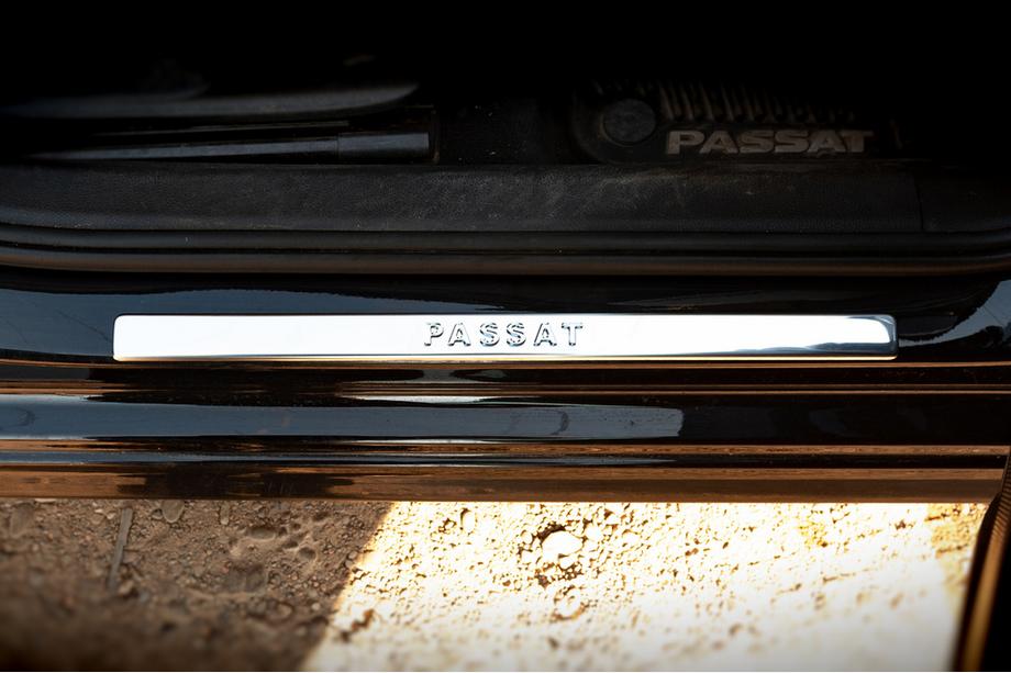 Volkswagen Passat B7 2012-2015 Seuils de porte OmsaLine type 1 (4 pcs, inox) Photo 2