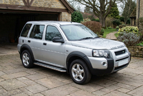 Land Rover Freelander I 1997-2006 Marchepieds Latéraux Maydos V2 (2 pcs, Aluminium & Inox) photo 1