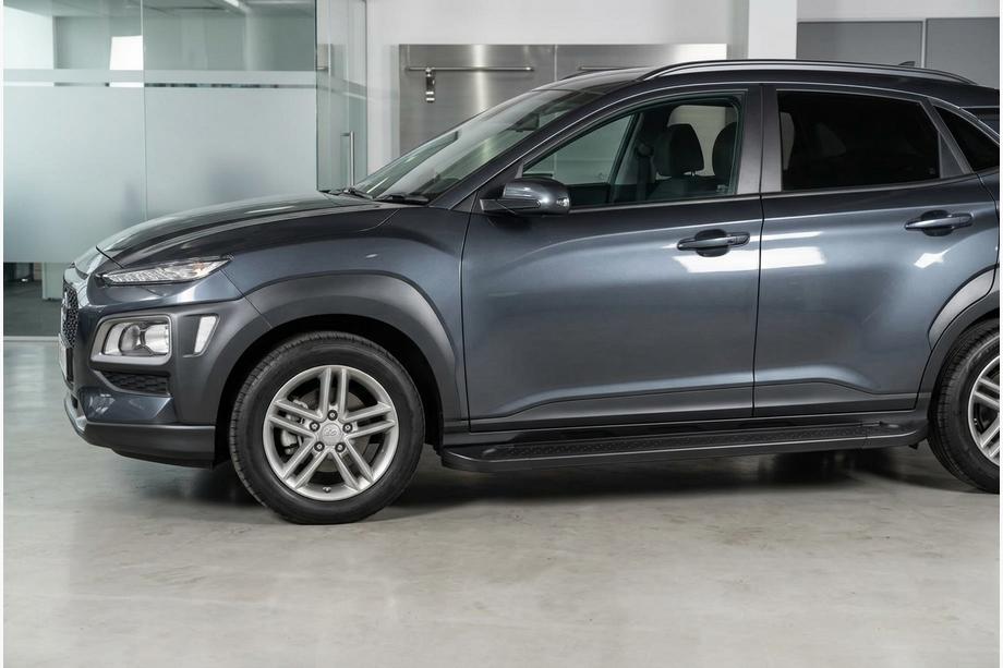Hyundai Kona 2017-2023 Marchepieds Latéraux Allmond Black (2 pcs, Aluminium) Image