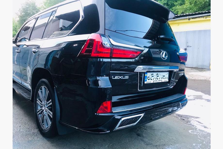 Lexus LX570/450d 2008-2022 Kit Carrosserie (TRD Sport 2017-2020) Photo 12