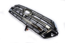 Toyota Land Cruiser 200 2007-2021 Calandre 2016-2021 (LED) photo 3