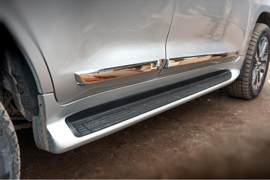 Toyota Land Cruiser 200 2007-2021 Kit de Baguettes de Porte (2016-2021) Image