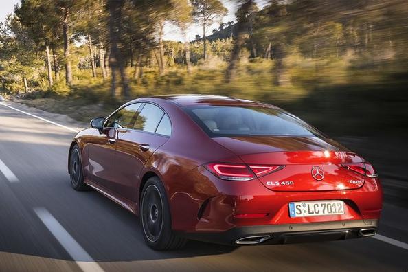 La nouvelle génération de quatre portes coupé Mercedes-Benz CLS-Class Photo 10