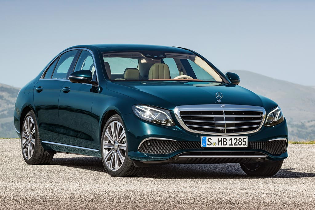 Présentation de la berline Mercedes-Benz E-Class de la cinquième génération