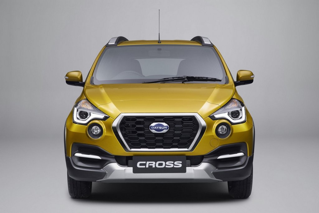 Examen de la jeep sept places de croisement Datsun Cross