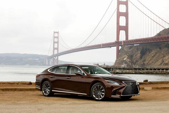 L’examen de la berline Lexus LS de la cinquième génération