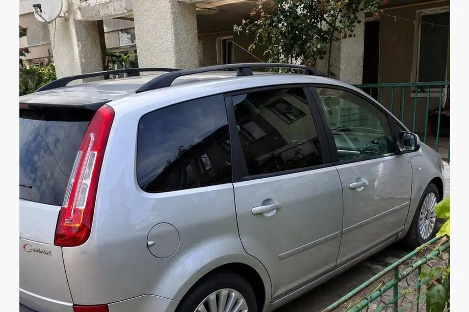 Ford C-Max 2004-2010 Barres de toit longitudinales noires Image