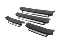 Toyota Land Cruiser Prado 150 2009-2023 Seuils de porte éclairés (noir) photo 1
