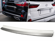 Lexus LX570/450d 2008-2022 Insert de pare-chocs arrière avec chrome (2016+) photo 1